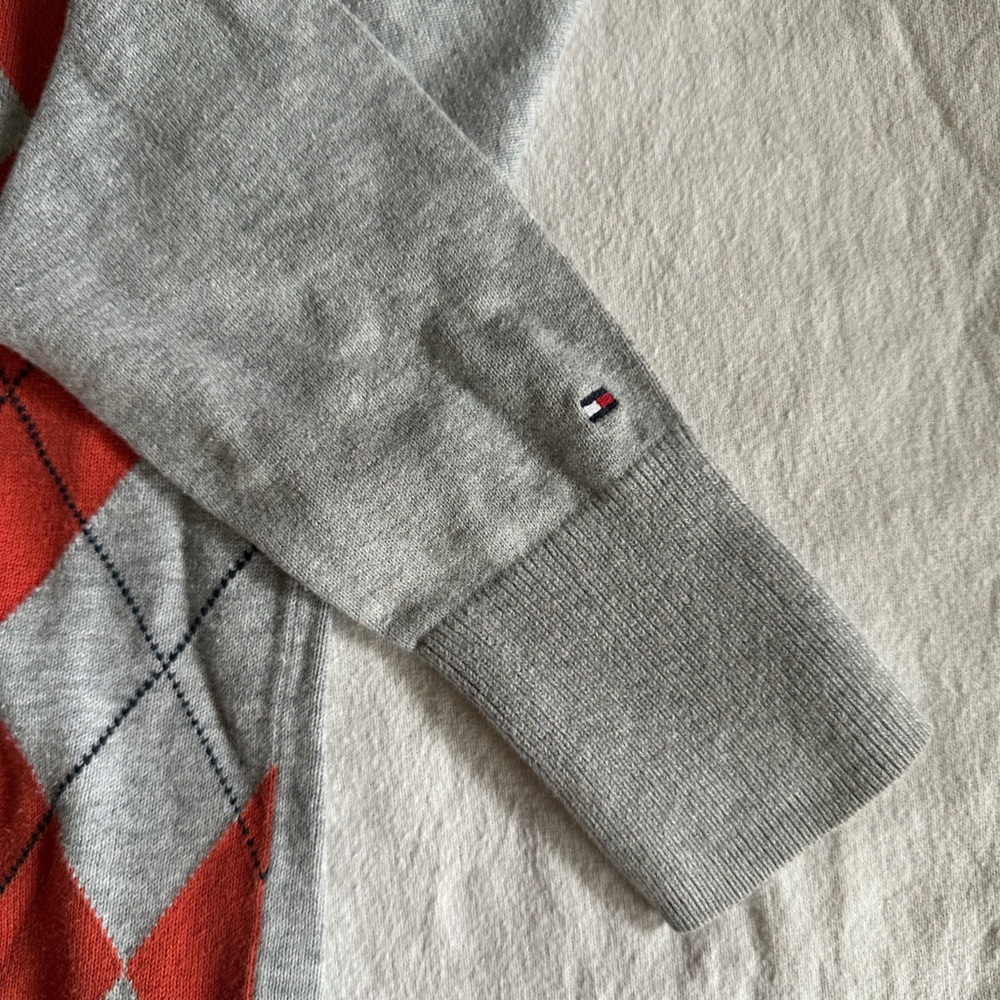 Tommy Hilfiger V-Neck Argyle Sweater - Picture 3 of 4
